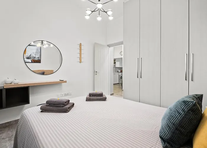 Fatcow * Ларнака